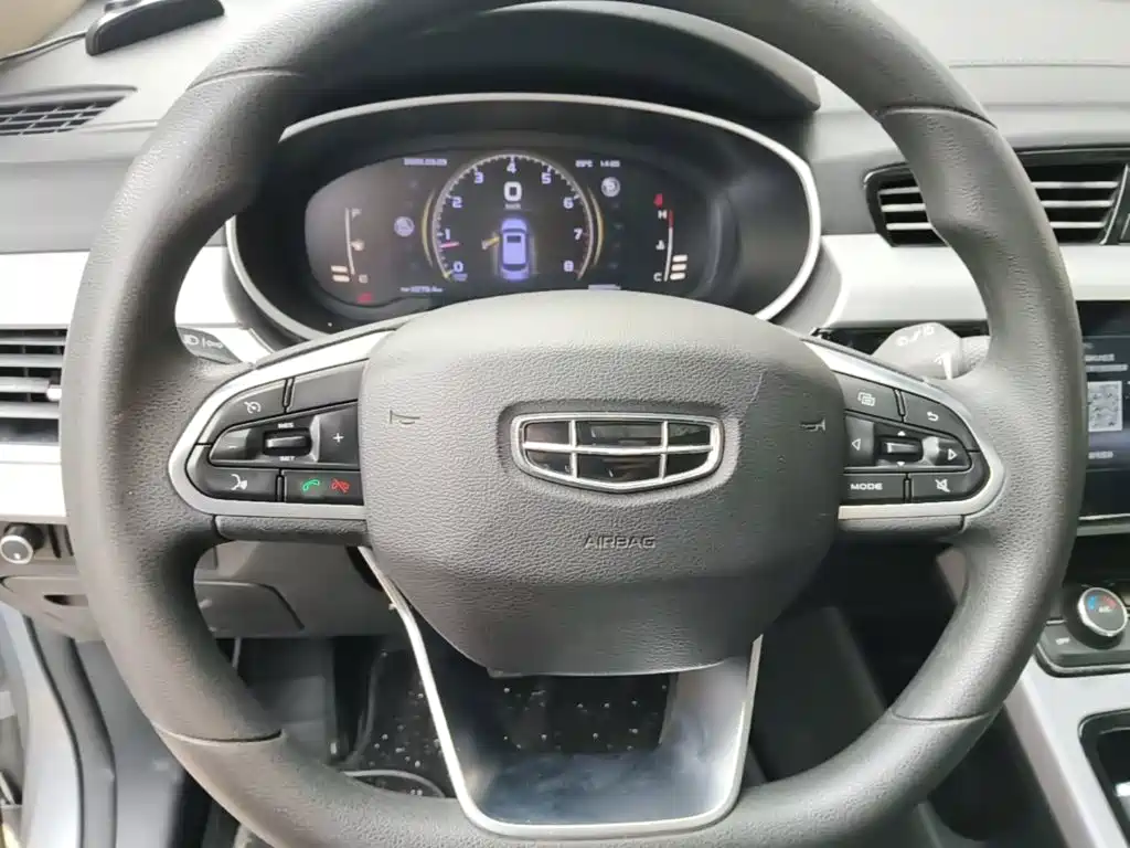 Geely Boyue — миниатюра 11