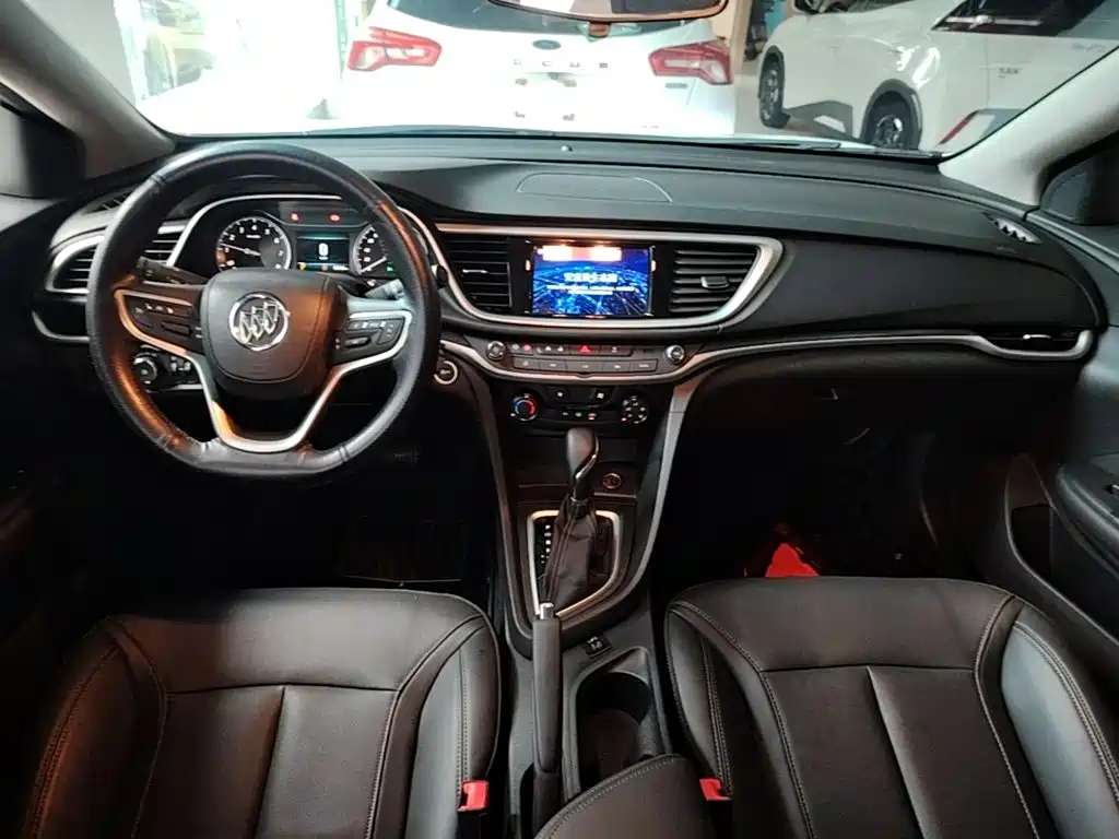 Buick Excelle — миниатюра 10