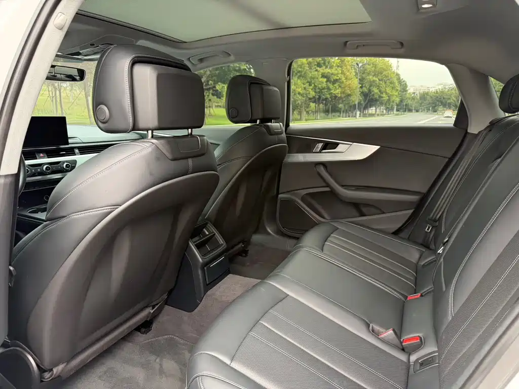 Audi A4L — миниатюра 6