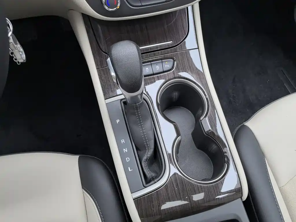 Buick Verano — миниатюра 13