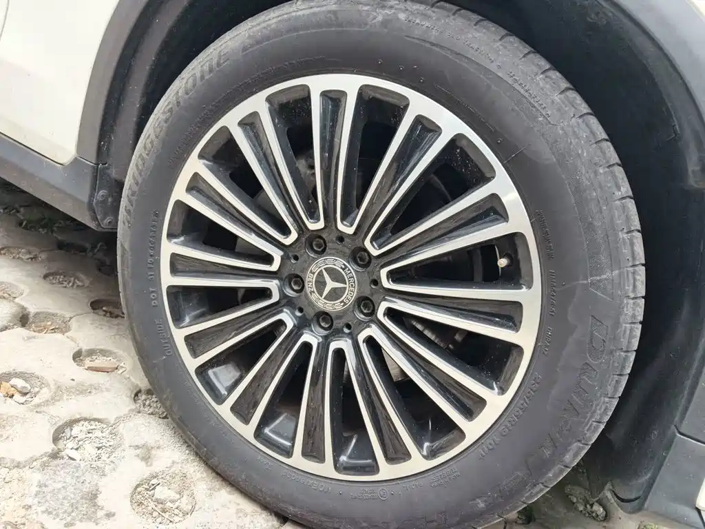 Mercedes-Benz GLC — миниатюра 24
