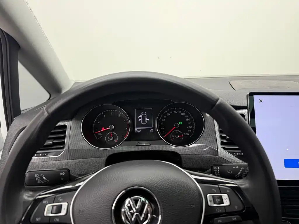 Volkswagen Golf Sportsvan — миниатюра 10