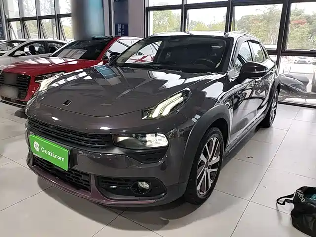 2021 Lynk & Co 02