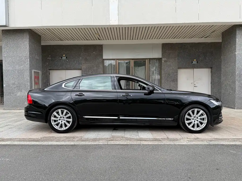 Volvo S90 2020 T5 Luxury