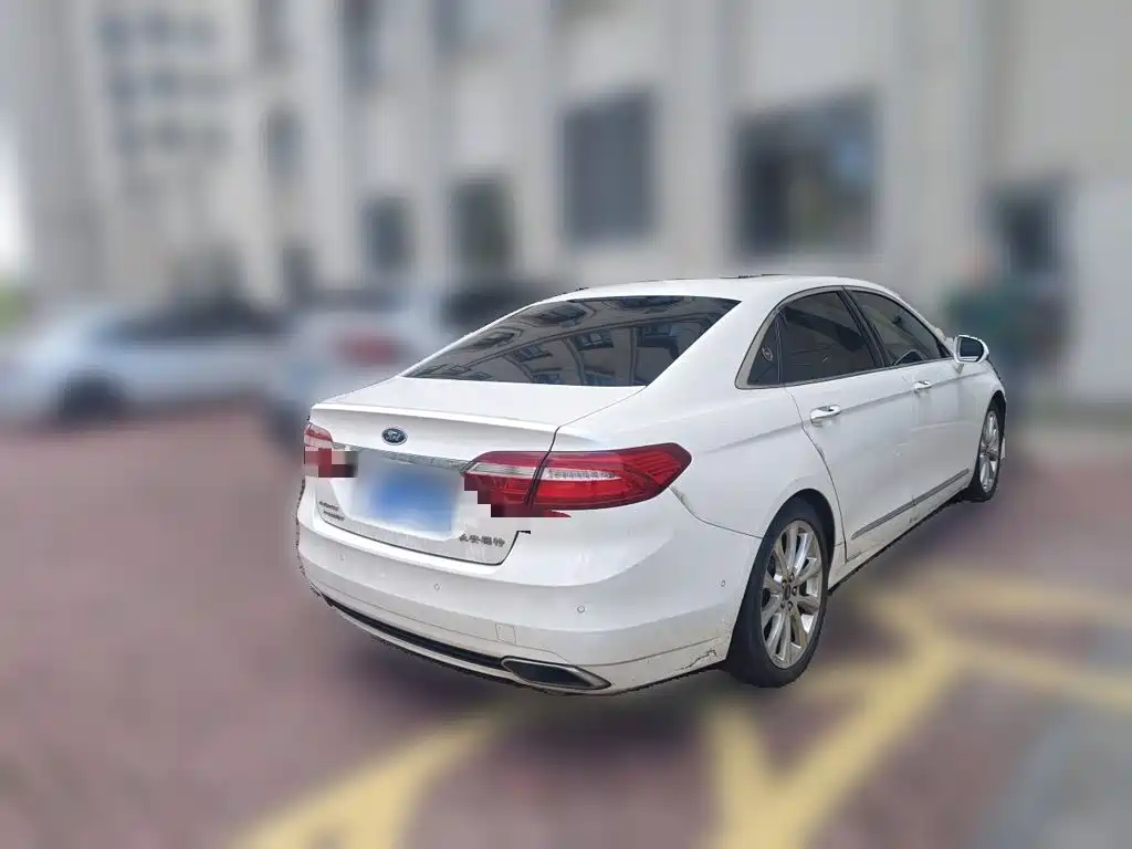 Ford Taurus — миниатюра 4