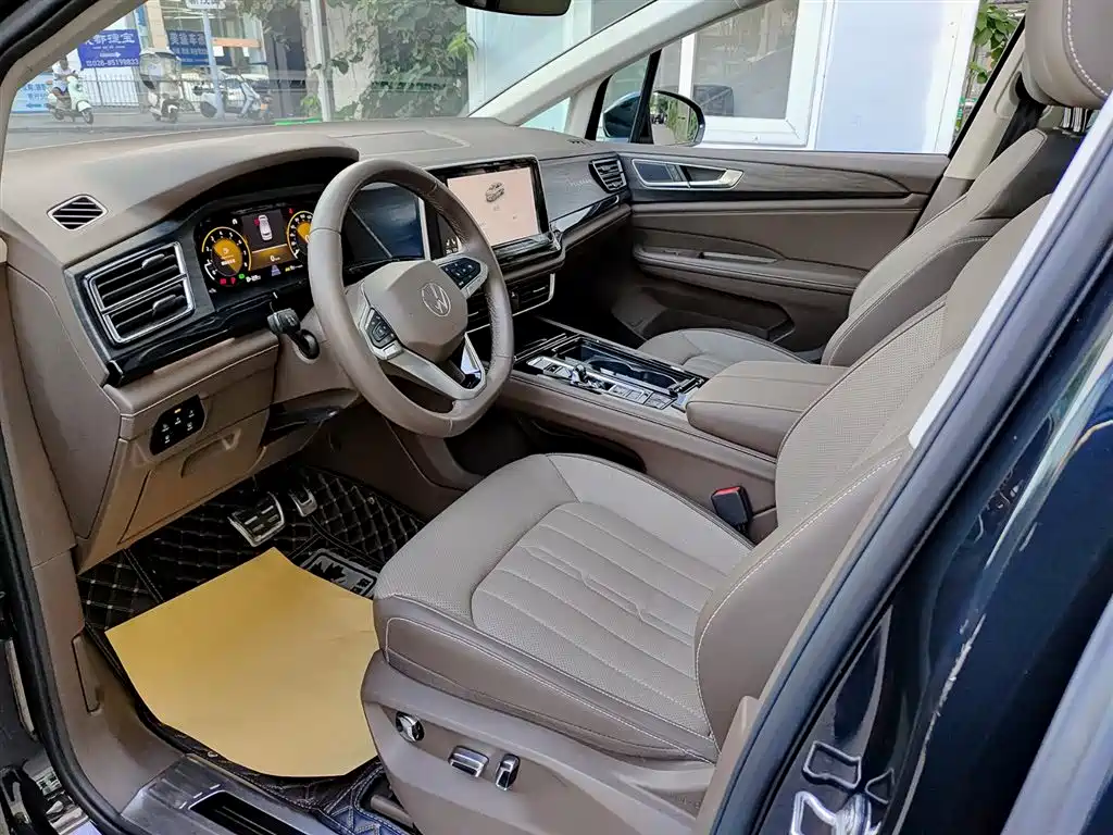 Volkswagen Viloran 2023 380TSI