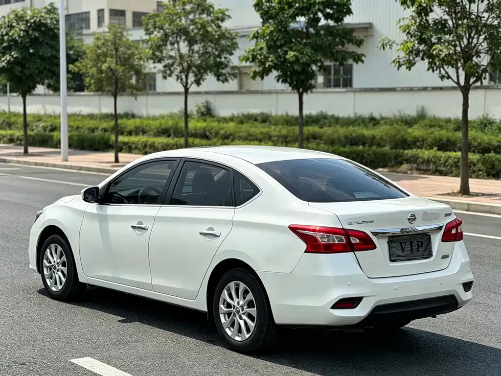Nissan Sylphy — миниатюра 6