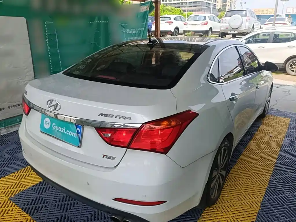 Hyundai Mistra — миниатюра 7