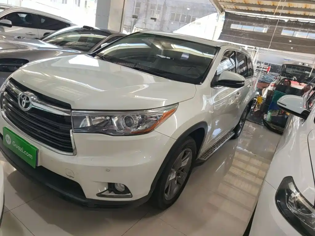 Toyota Highlander — миниатюра 2