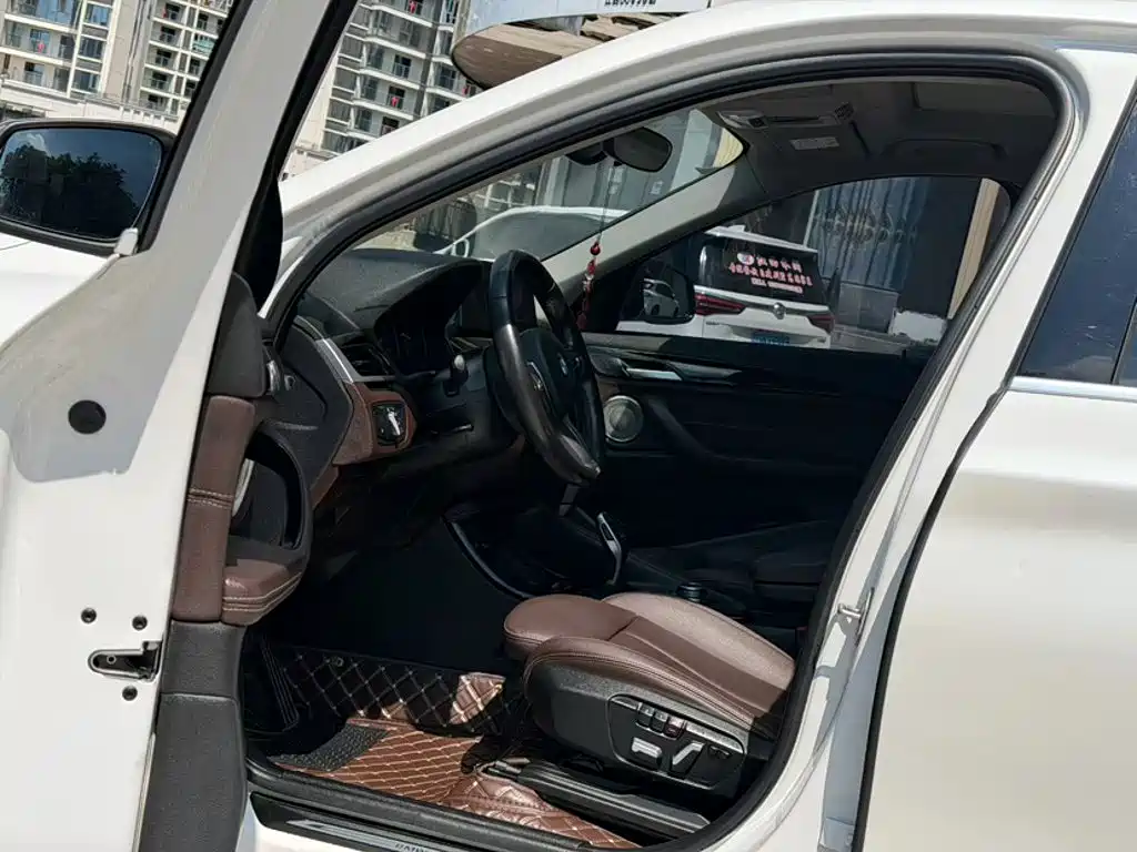 BMW X1 — миниатюра 11