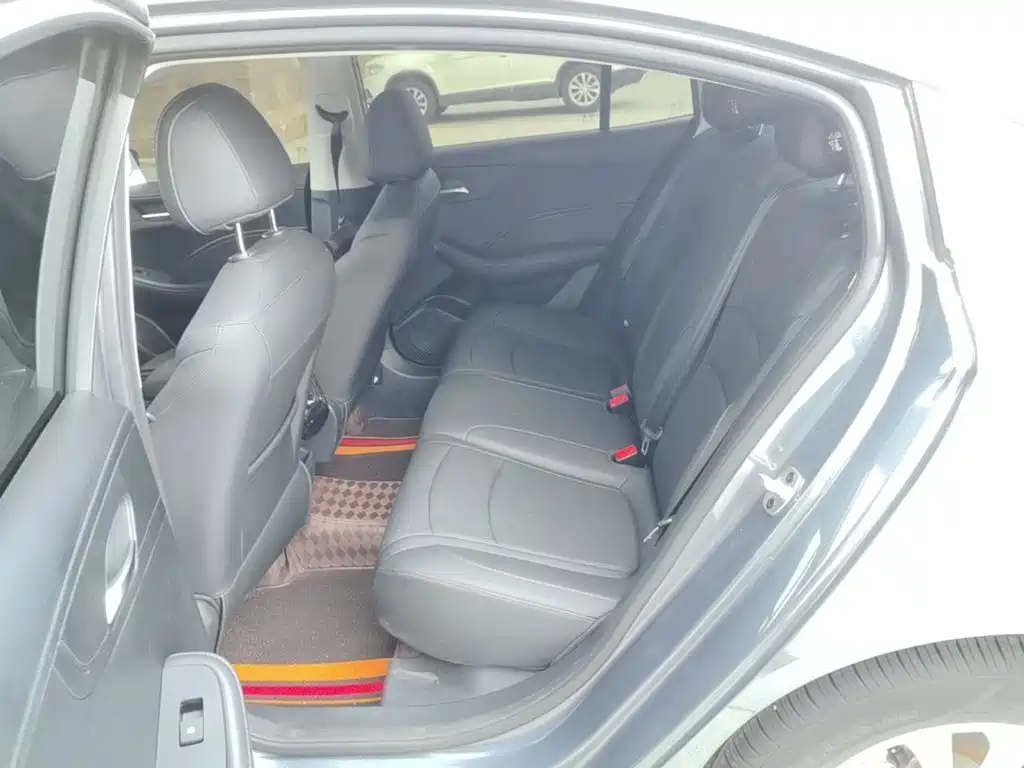 Roewe i5 — миниатюра 17