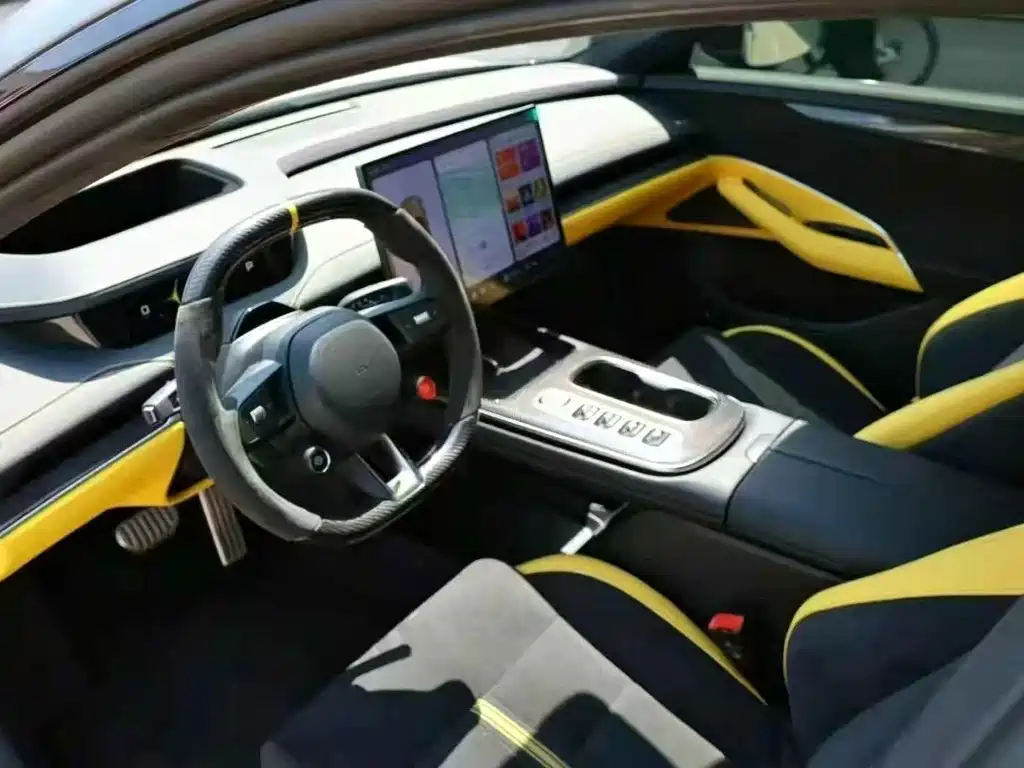 Xiaomi SU7 Ultra 2025 Ultra