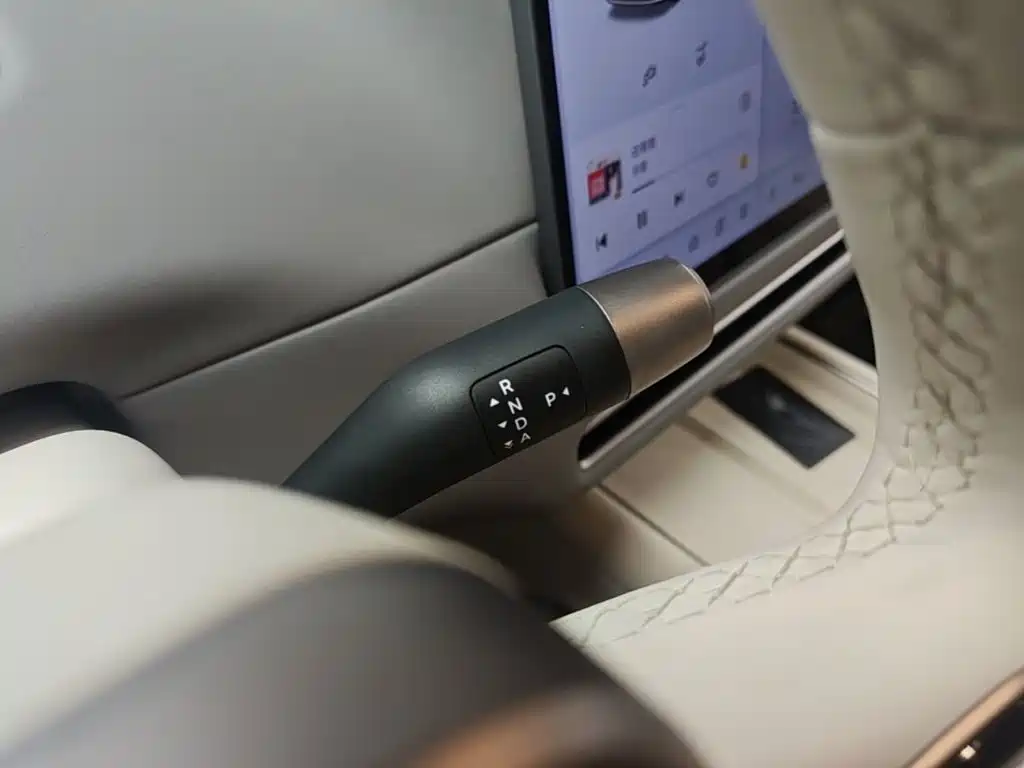 Li Auto Li i8 — миниатюра 14