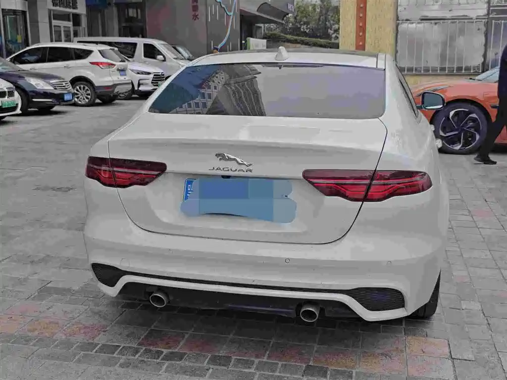 Jaguar XEL — миниатюра 8