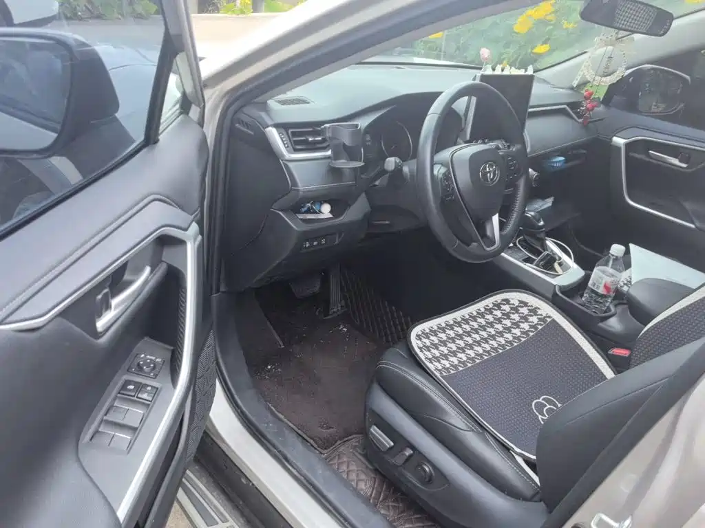 Toyota Wildlander — миниатюра 12
