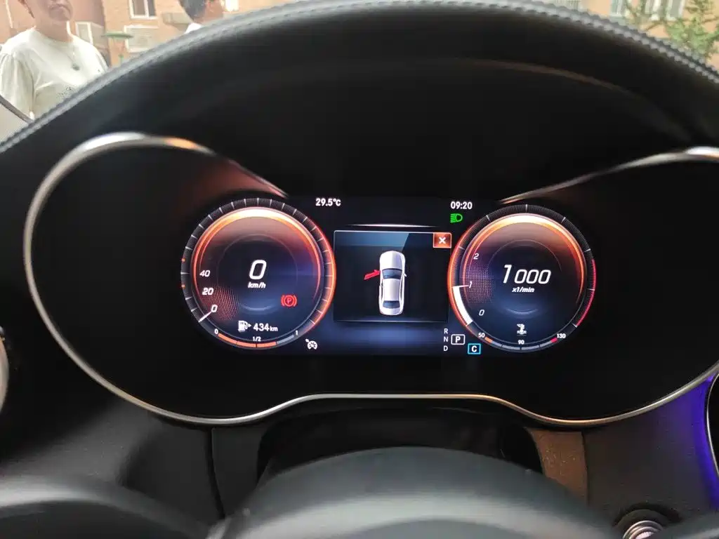 Mercedes-Benz C-Class — миниатюра 12