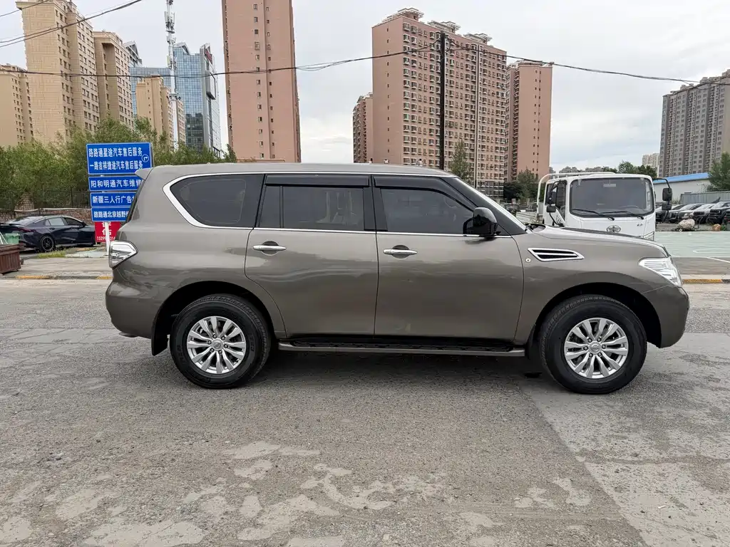 Nissan Patrol 2018 5.6L