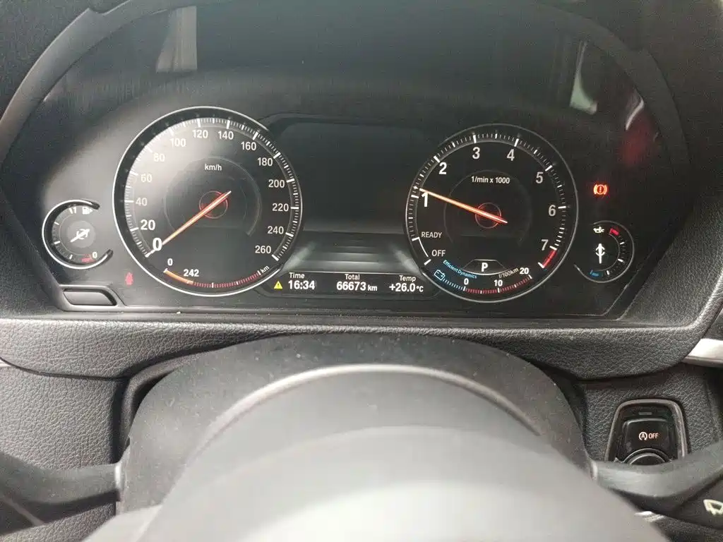BMW 3 Series — миниатюра 13