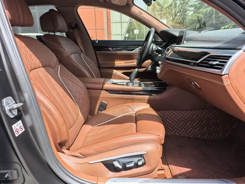 BMW 7 Series 7 2018 740Li xDrive Premium M Sport