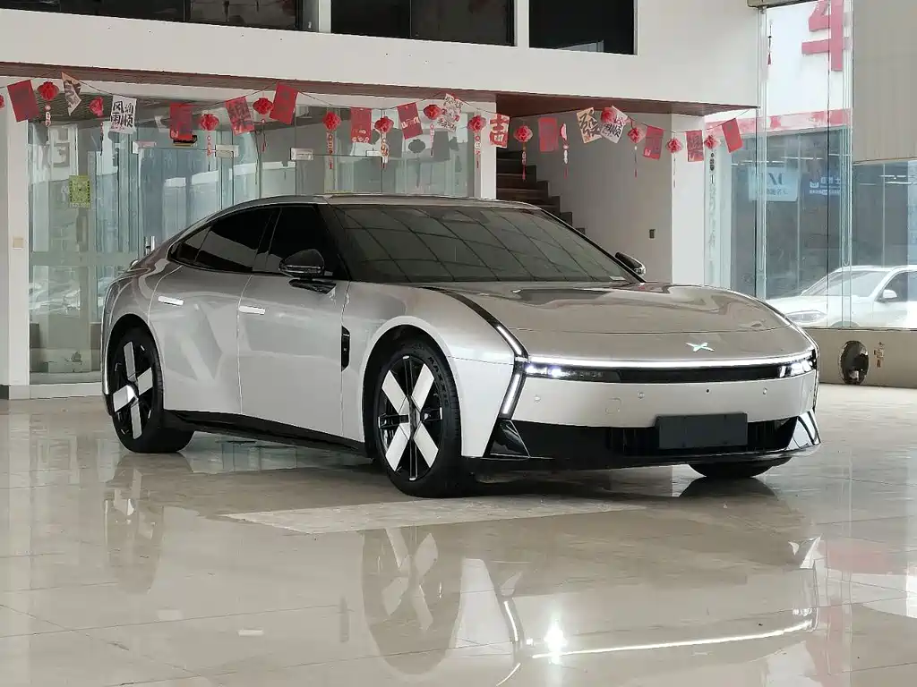 XPeng P7 — миниатюра 3
