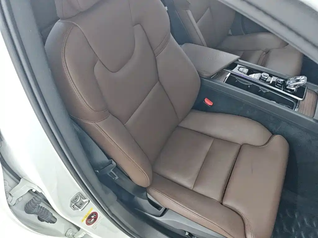 Volvo S60 — миниатюра 25