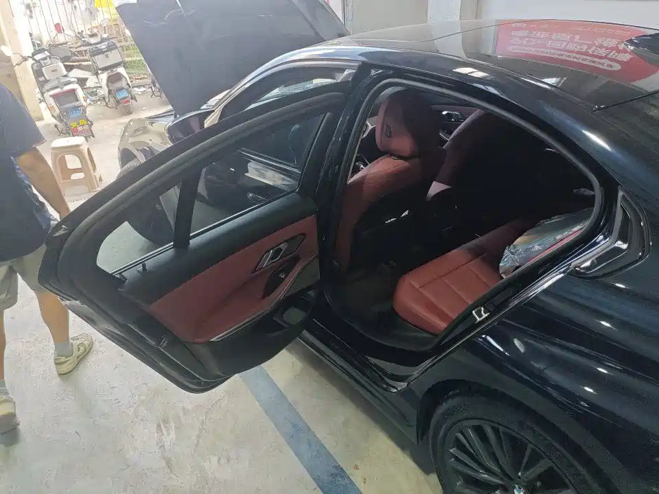 BMW 3 Series — миниатюра 4