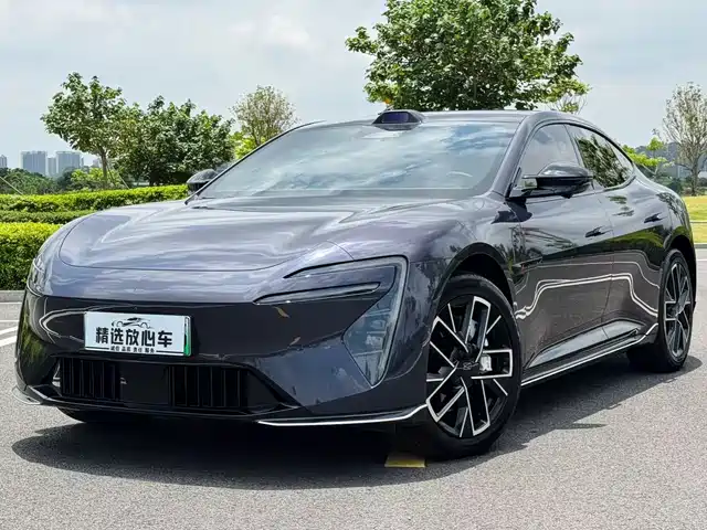 2025 Avatr 06