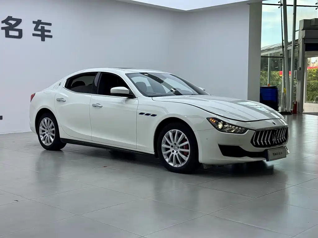 Maserati Ghibli — миниатюра 5