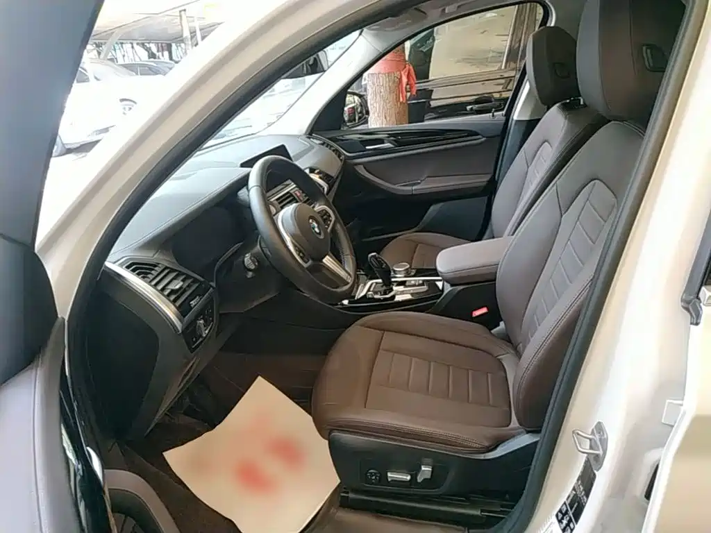 BMW X3 — миниатюра 15