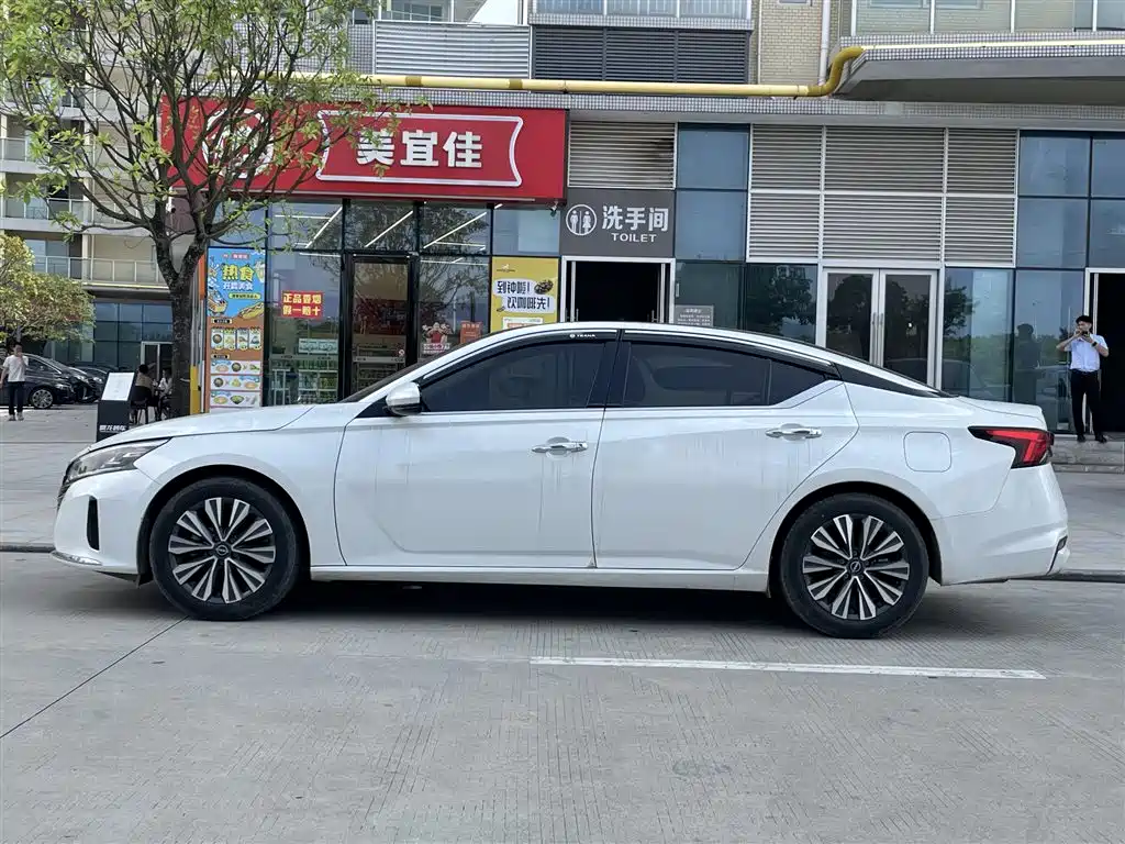 Nissan Teana — миниатюра 3