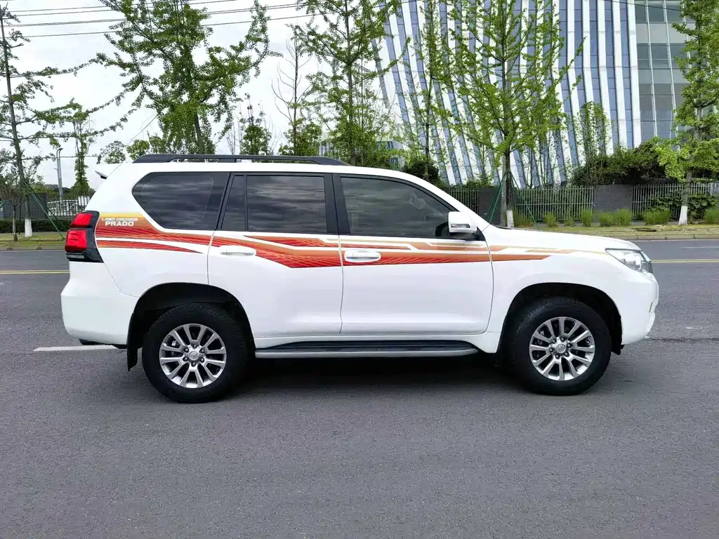 Toyota Prado — миниатюра 3