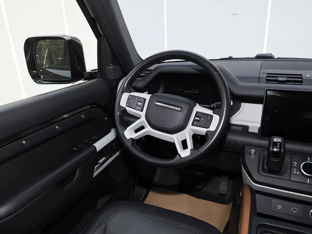 Land Rover Defender 2024 — фото 22