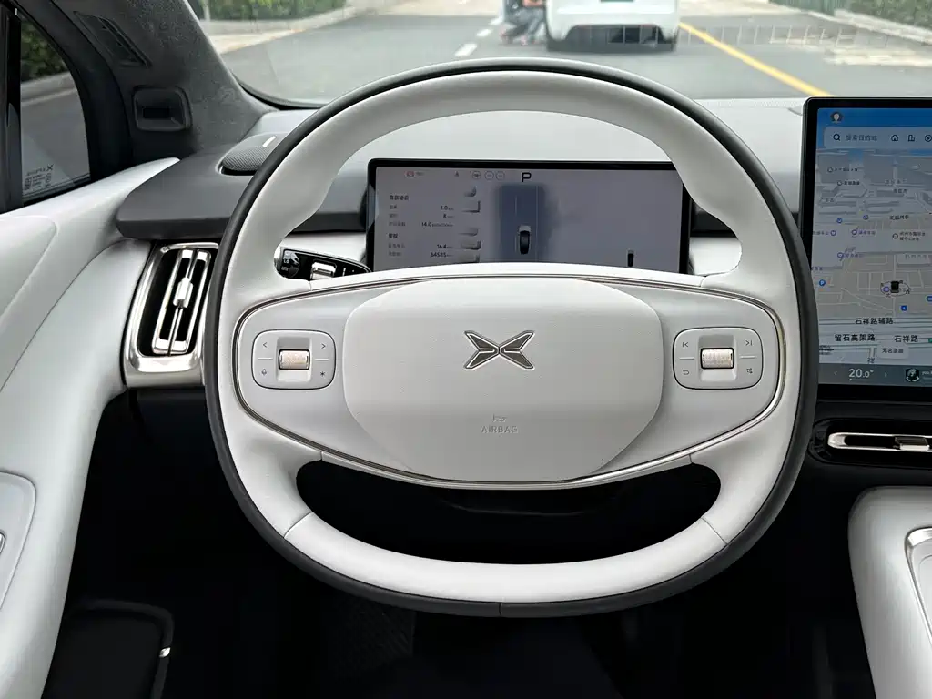XPeng P7+ — миниатюра 19