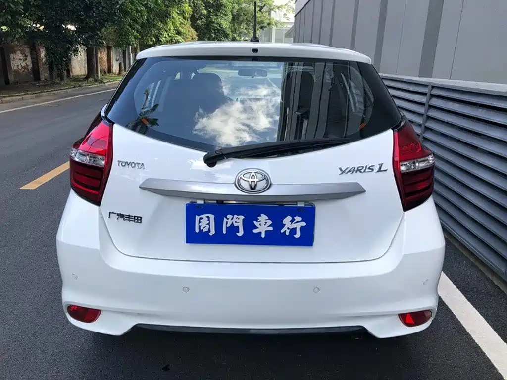 Toyota Yaris L — миниатюра 13