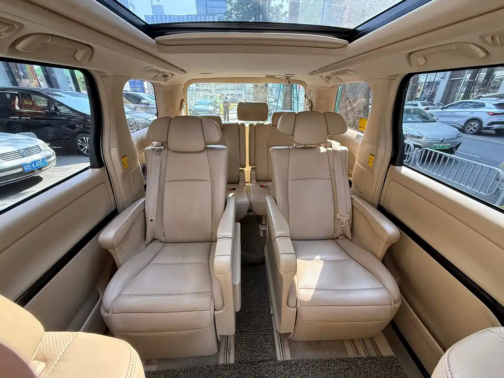 Toyota Alphard 2012 3.5L Luxury
