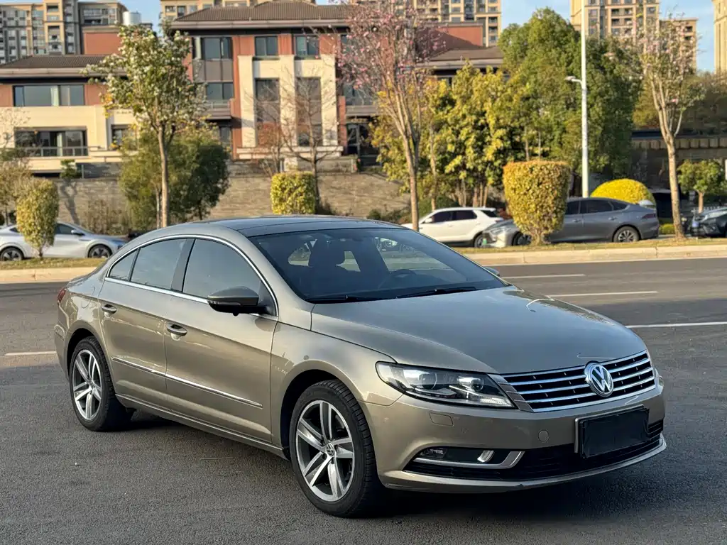 Volkswagen FAW - Passat CC CC 2016 1.8TSI Luxury
