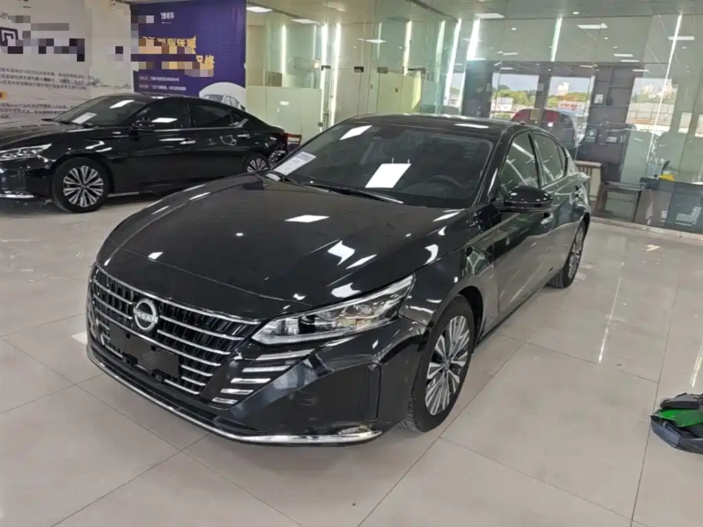 Nissan Teana 2023
