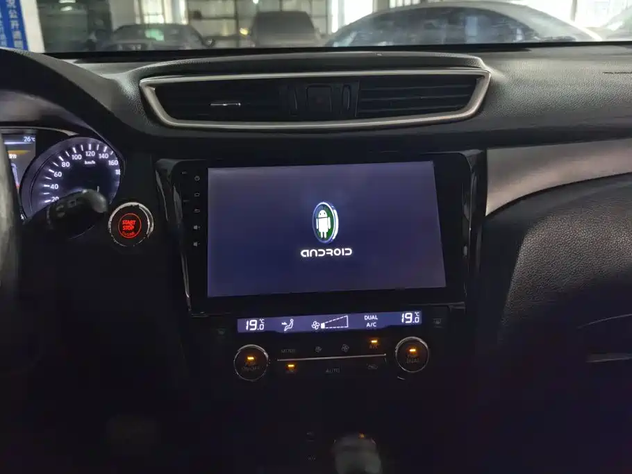 Nissan X-Trail — миниатюра 13