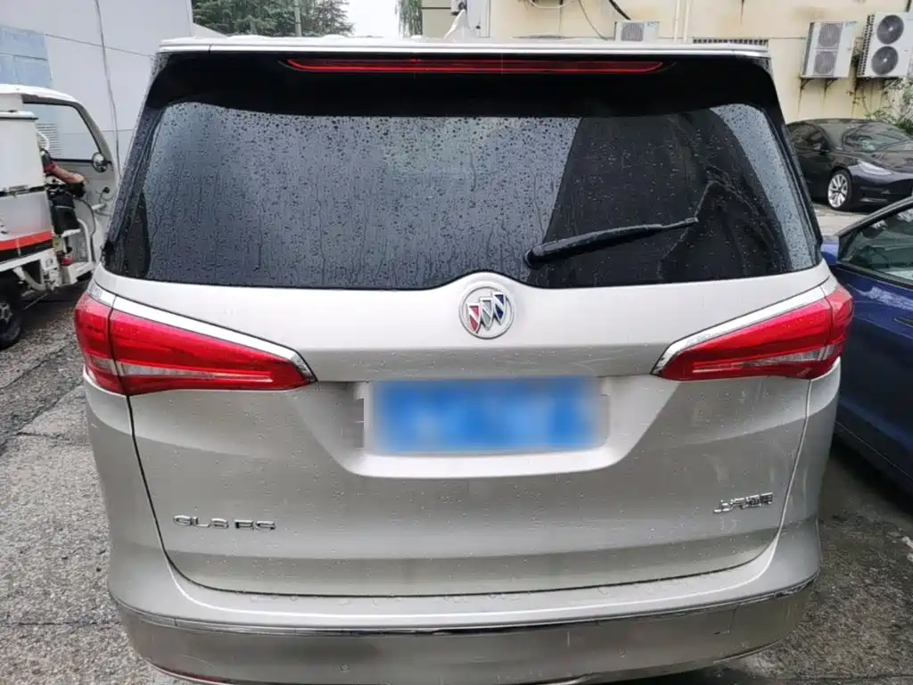 Buick GL8 — миниатюра 6