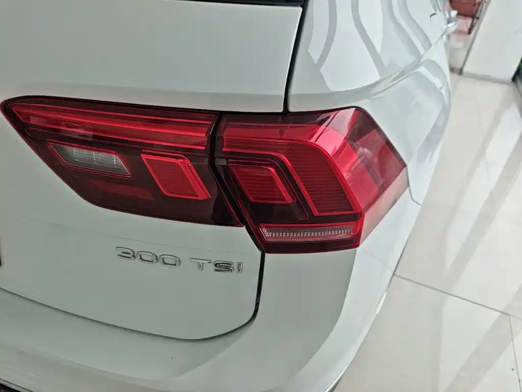 Volkswagen Tiguan L — миниатюра 8