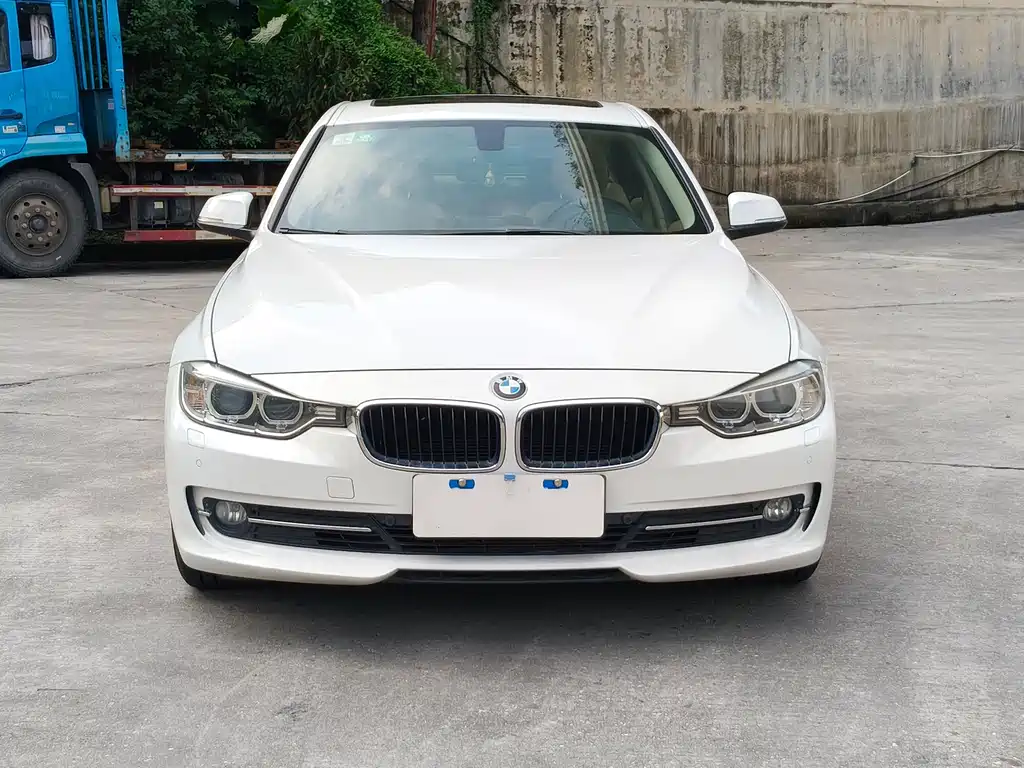 BMW 3 Series — миниатюра 2