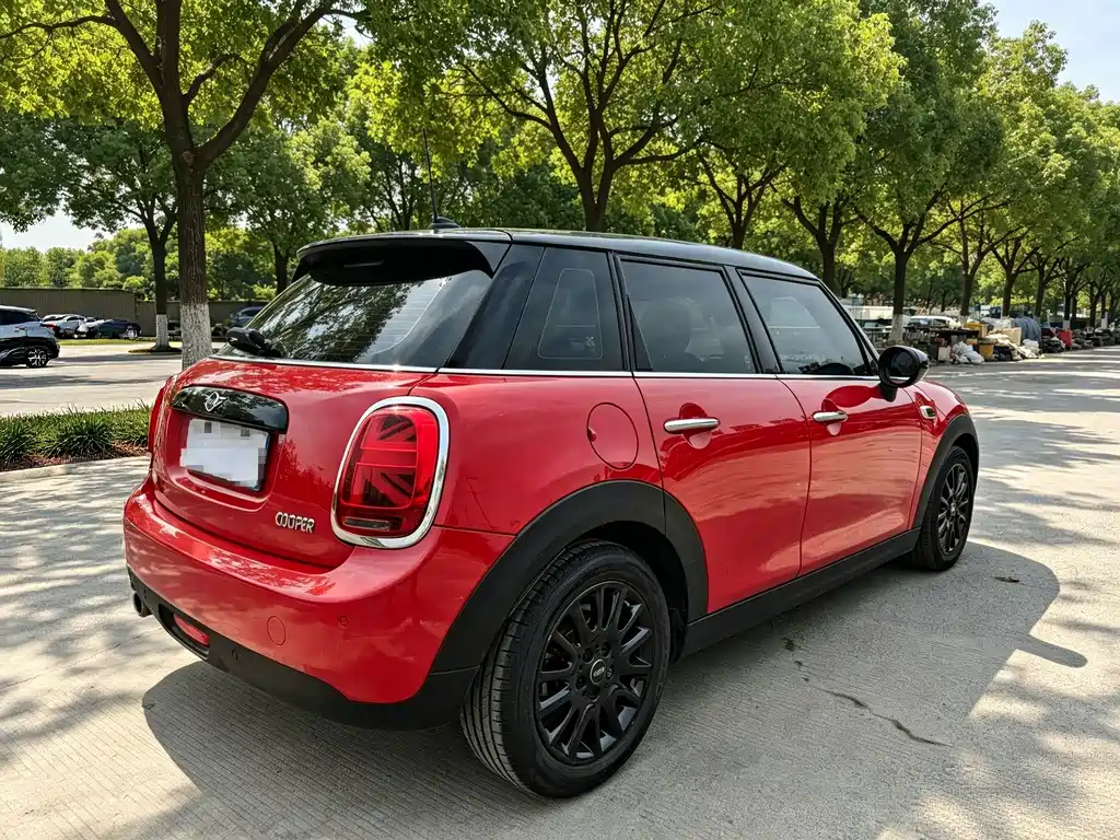 MINI Mini Clubman — миниатюра 5
