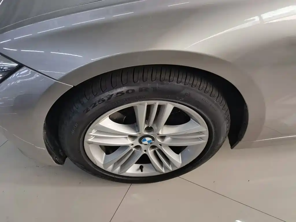 BMW 3 Series — миниатюра 23