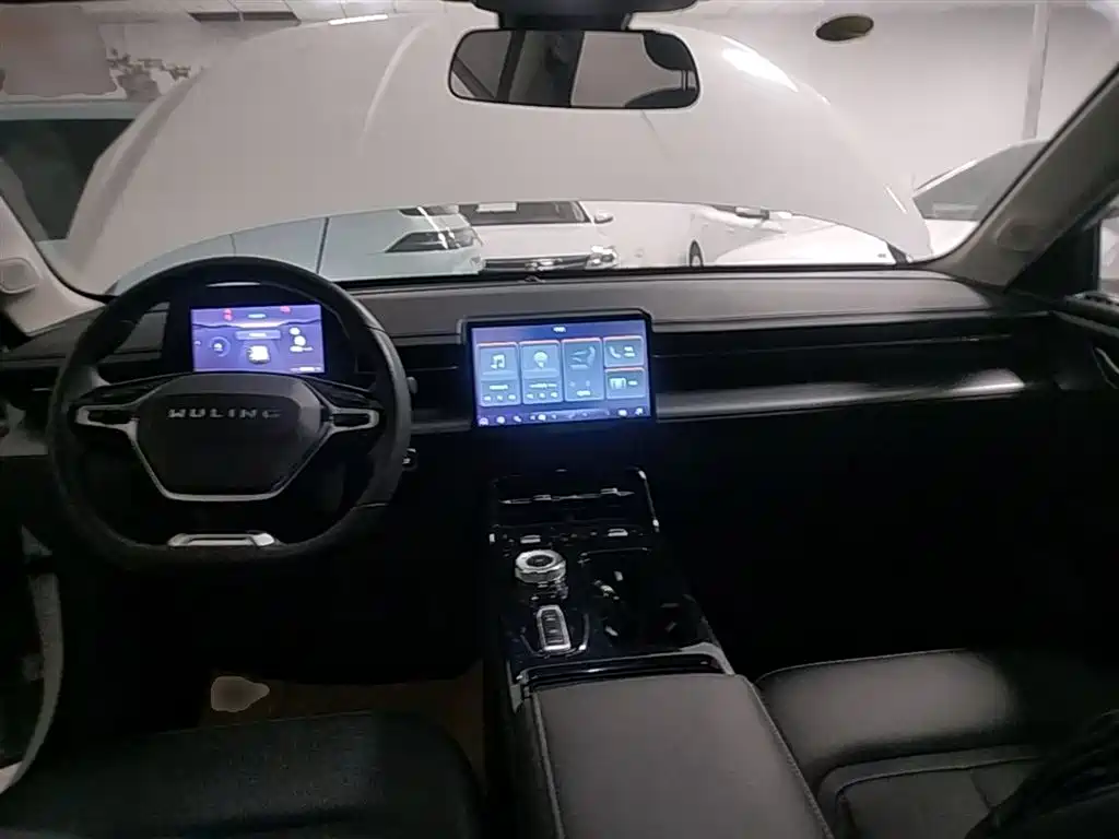 Wuling 五菱E5 — миниатюра 10