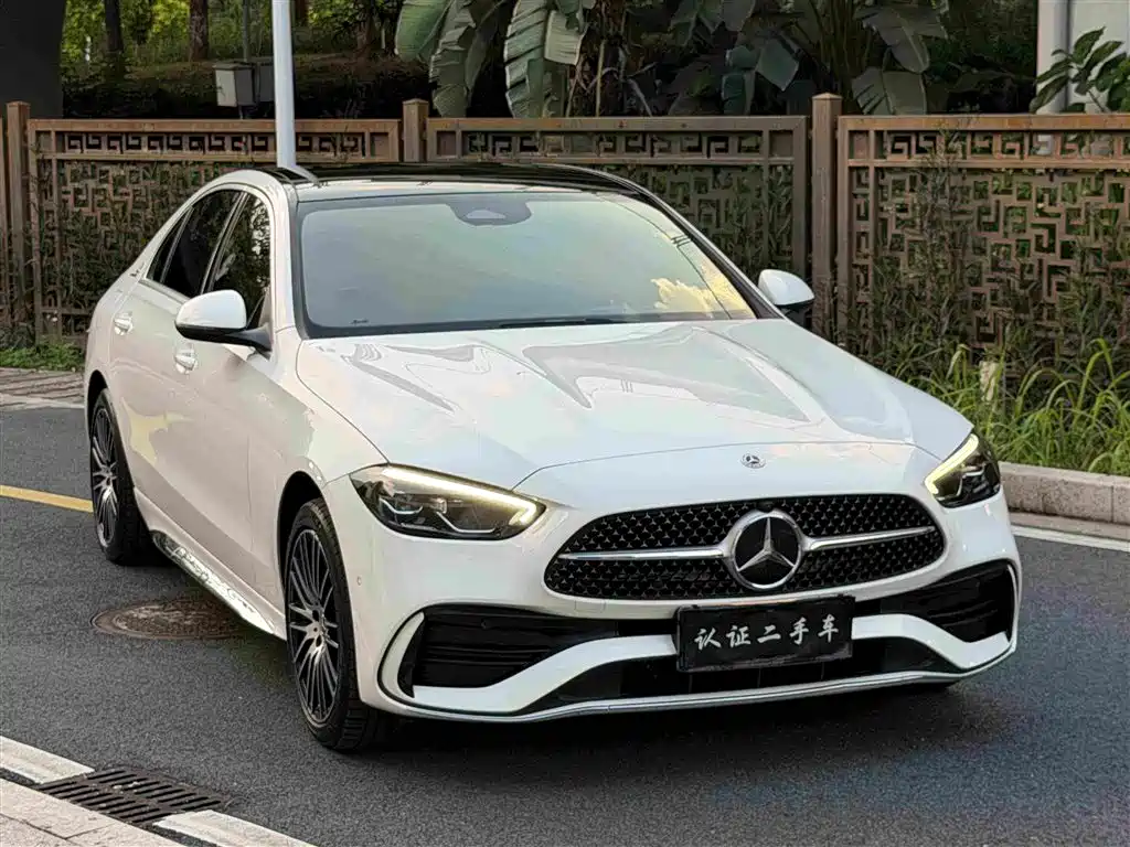 Mercedes-Benz C-Class — миниатюра 11