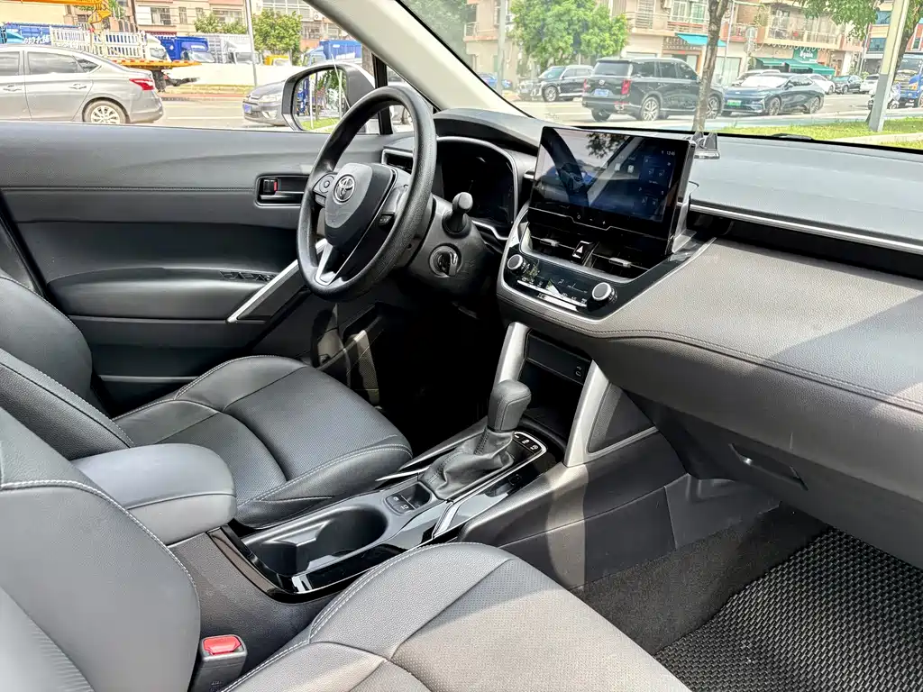 Toyota Frontlander — миниатюра 11