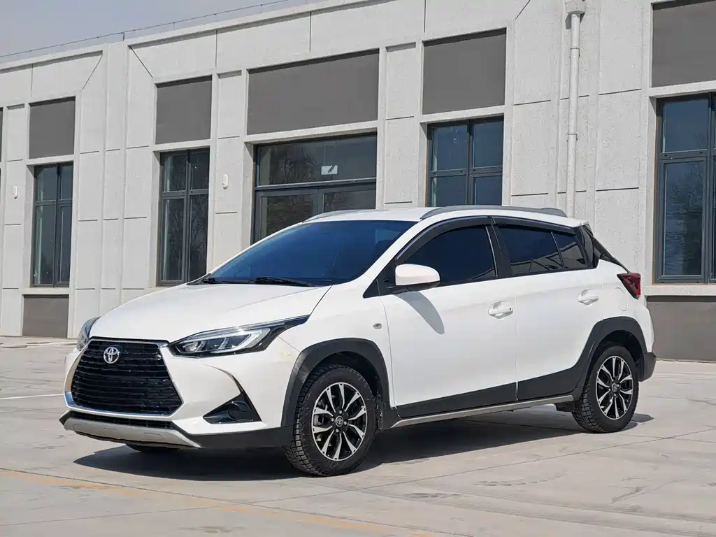 Купить Toyota Yaris L