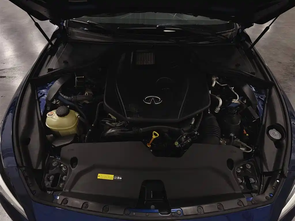 Infiniti Q50L 2018 2.0T VI