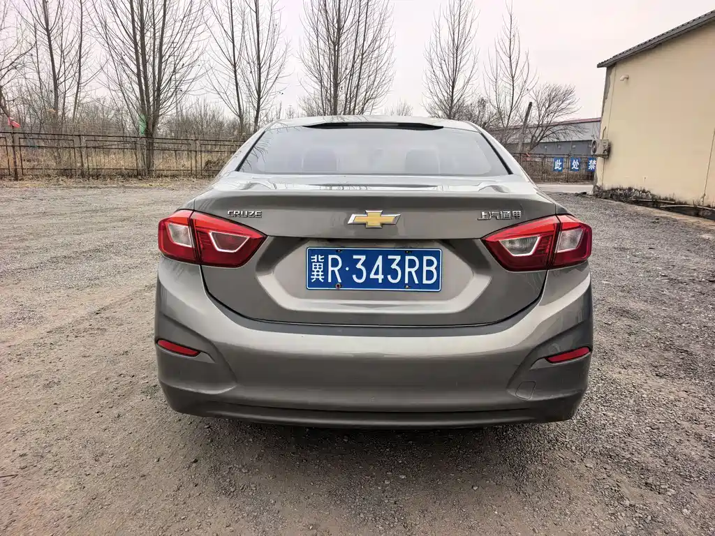 CHEVROLET CRUZE