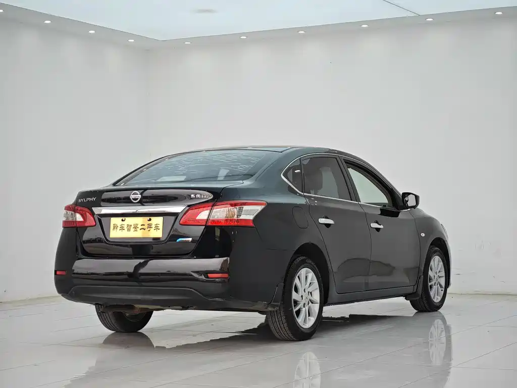 Nissan Sylphy 2012 1.6XE CVT Comfort